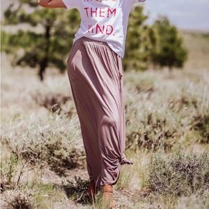 Adorable long maxi skirt!